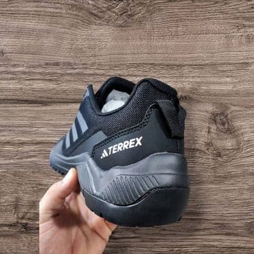 canda c a: Trainers, size - 46 — 2