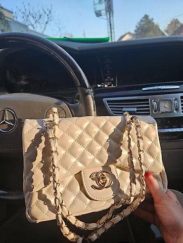 fashion and friends torbe: Ženske torbe – više modela - Elegantna krem torba sa prošivenim — 1