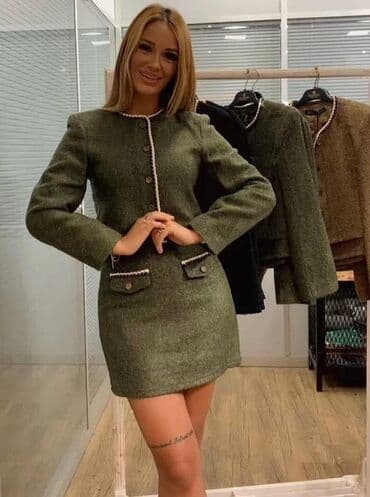 Sakoi: Komplet tvid EVAROZA Dostupan u crnoj i braon boji Veličine : S M L — 3