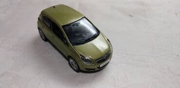 golden harry potter vt401 k: Norev Opel Corsa 2006 1:43 ocuvan,fale retrovizori — 1