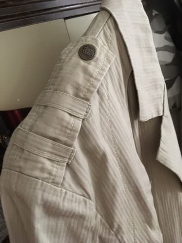 tommy hilfiger jakne muske: Kao nova jakna Beso de Loko, Spain, bež boje sa jedva primetnim — 6