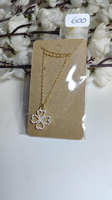 materijal za nakit: Ogrlica sa priveškom u obliku četvorolisne deteline - Lanac: zlatne — 2