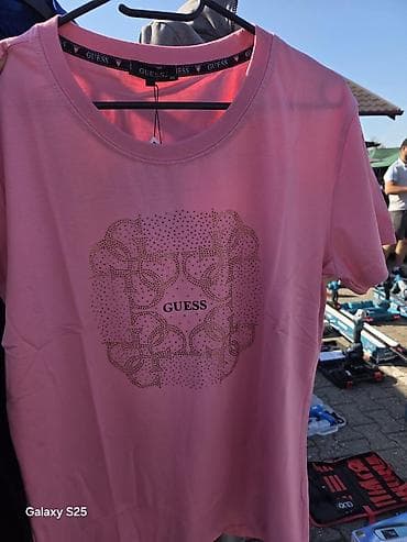 obuca sa platformom: GUESS majica sa kratkim rukavima i okruglim izrezom. A klasa iz — 4