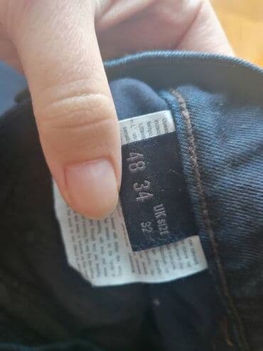 jakne sa prirodnim krznom: Original TRUSSARDI skinny jeans, muške farmerke par puta nošene kao — 4