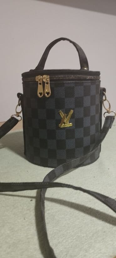 kaisevi za torbe: Elegant purse, Louis Vuitton — 3