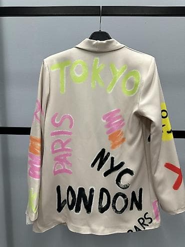 sako l: ✅✅Ženski blejzer sa urbanim printom gradova
✅1999 din
✅S M L — 4