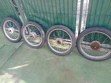 motor: Tockovi automatik a3  prednji  zadnji Na stanju vise komada prednjih — 5