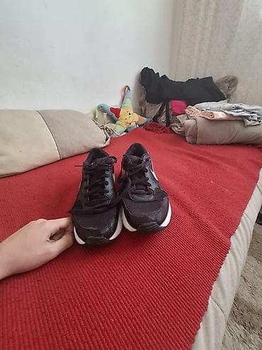 patike nike muske: Nike Air patike za trčanje/trening - Model: Nike Air (oznake na peti — 3