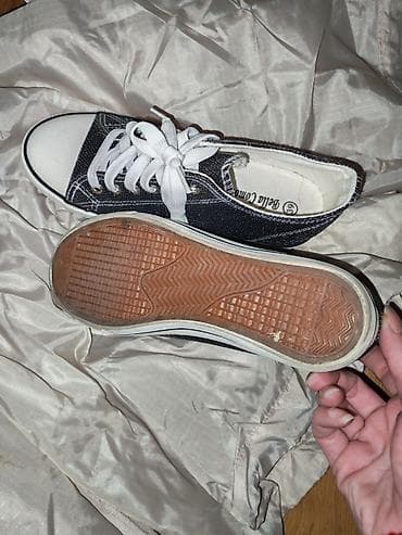 vrecica za pranje patika: Crne platnene patike sa šljokičastim efektom, niskog profila (low-top) — 2