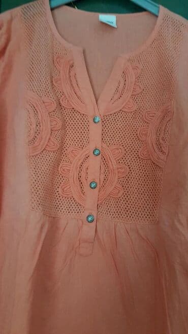 Women's Clothing: Bluzica vel L — 2
