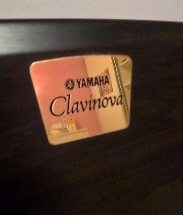 polovne gitare: Na prodaju vrhunski digitalni klavir Yamaha Clavinova CLP-950, idealan — 4