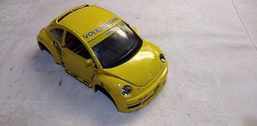 Burago VW New beetle,1:24,malo izgreban,za delove,fali:Stakla pr na lalafo.rs Burago VW New beetle,1:24,malo izgreban,za delove,fali:Stakla pr