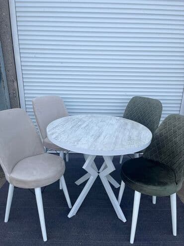 Sets of table and chairs: 🌟🌟akcijska cena 🌟🌟 cena okruglog seta 270€ u set spadaju 4 stolice i — 5