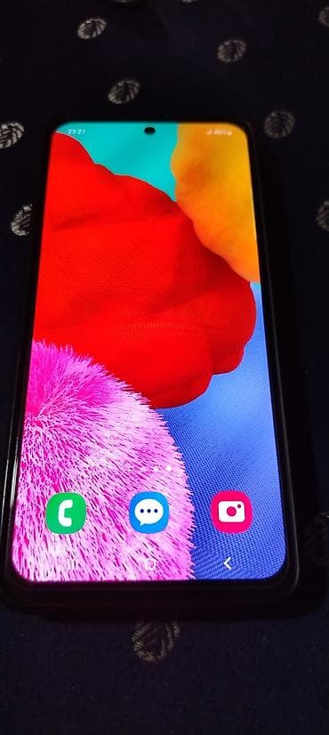 silvercrest toster cena: Samsung Galaxy A51 – Super AMOLED ekran sa rupicom za selfi kameru — 1
