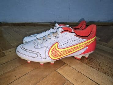 profesionalni mikrofoni za pevanje: Nike, veličina - 40.5, Upotrebljenо — 3