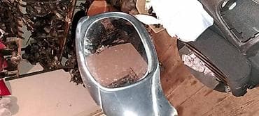 delovi sijalice: DESNI MEHANICKI RETROVIZOR ZA PEUGEOT 206 | imam sve delove za — 1