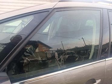 solarni punjac za akumulator: STAKLO LEVIH VRATA ZA CITROEN C4 GRAND PICASSO, C4 PICASSO OD 2006. DO — 1