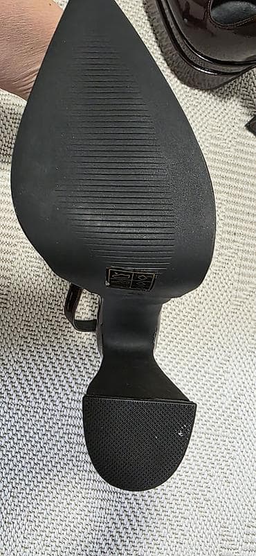 cloud 9 cipele: Potpuno nove,br.39 Lakirane ženske cipele na platformu sa otvorenom — 4