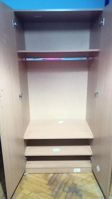 sterilizator za flasice: Dvoslojni garderober sa ogledalom - Dimenzije: visina 180 cm, širina — 5