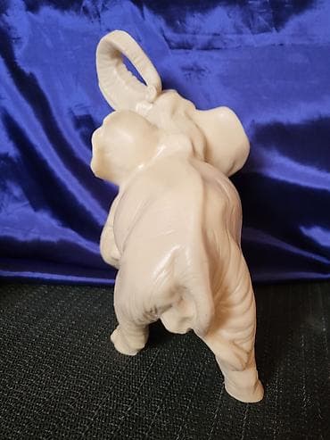 kalendar 1982 godine: Figura nova slona,itakijanski alabaster 1970/80ta godina. Masivna — 8