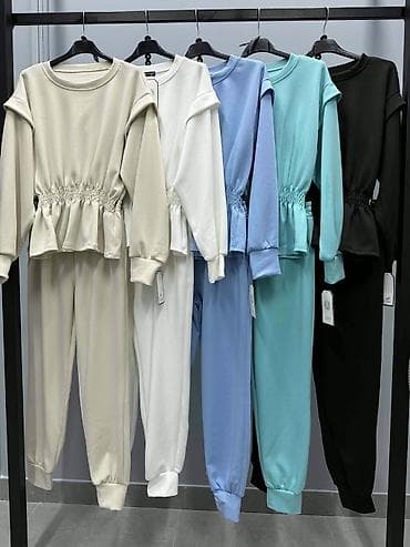 Sakoi: Kompleti
Cena 3600
Uni vel.
V30 — 2