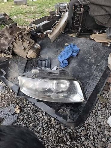FAR ZA AUDI A4 OD 2001. DO 2004. GOD