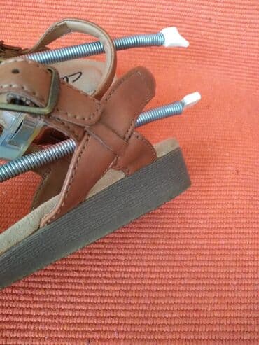 bic upaljaci cena: Clarks kozne sandale BR 42, idealne za svaki dan, stanje odlicno kao — 14