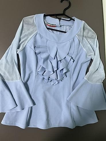 Personal Items: Svetloplava bluza sa volanima - Boja: pastelno/svetloplava - Prednji — 1