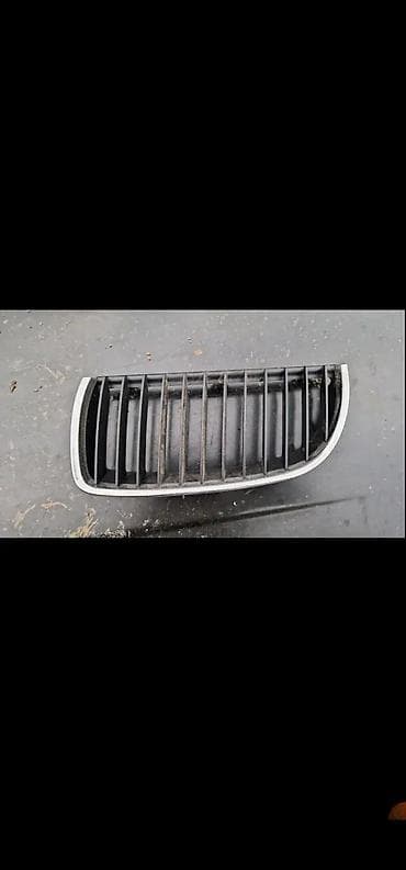 GRIL BMW E90 E 91 05 -09 | Gril bmw e90 e91 na lalafo.rs GRIL BMW E90 E 91 05 -09 | Gril bmw e90 e91