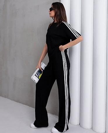 celine torba cena: 05. Komplet trenerka
Uvoz Turska
S M L XL
Cena : 3.700 dinara H — 2