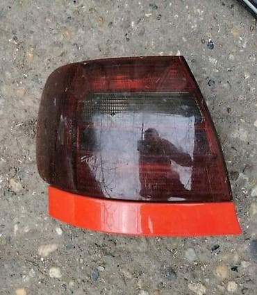 STOP SVETLO LEVO B5 ZA AUDI A4 na lalafo.rs STOP SVETLO LEVO B5 ZA AUDI A4