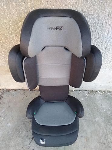 Auto sediste za decu Free On do 150 cm. malo flekavo sediste,ljulja se