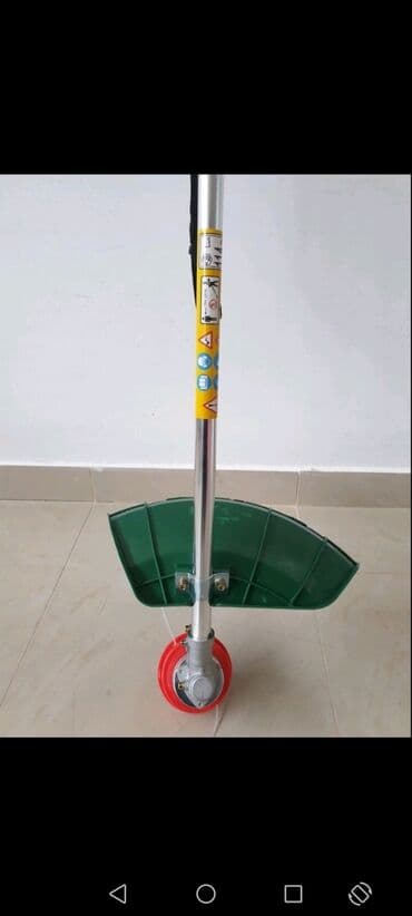 polovne samohodne motorne kosilice za travu: Prodajem nov i kvalitetan Lesnik benzinski trimer za košenje trave — 1