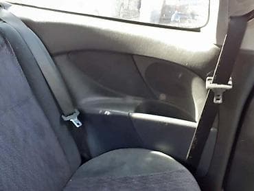 čamac za prihranu ribe: TAPACIRI ZA FORD FOCUS — 2
