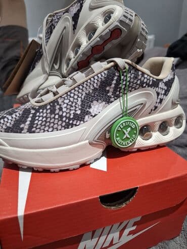 replay is more patike: Nike, 39, color - Multicolored — 4