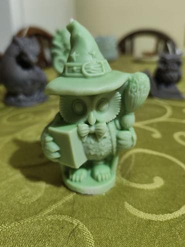 Dekorativna sveća “Sova čarobnjak” - Ručno livena figura sove sa