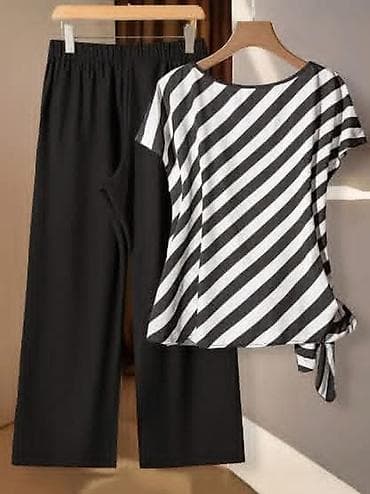 ODMAH DOSTUPNO!!! Komplet vel 3XL Cena 2000 Bluza duzina 71cm grudi