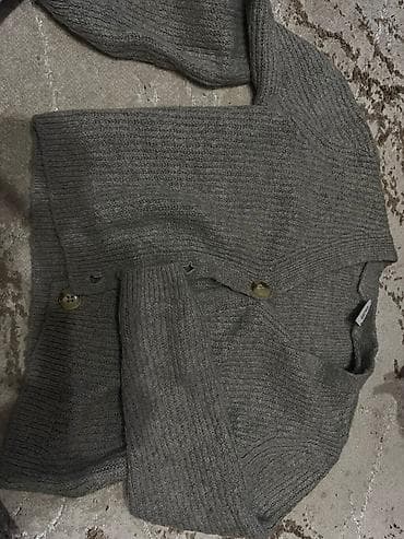 Kompleti, Kombinezoni: Set odeće 1) Elegantna crna haljina - Duga, uz telo, asimetrična — 2