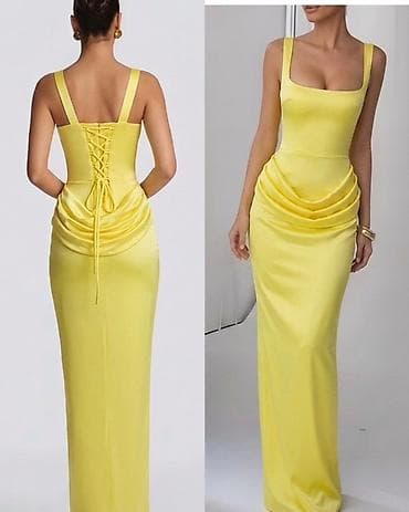 stradivarius haljine: Elegantna duga haljina sa korset leđima
3400 din
S M L — 1