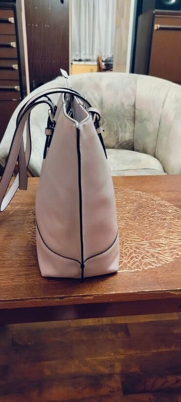 guess plisana torba: Torba za rame, Guess — 4
