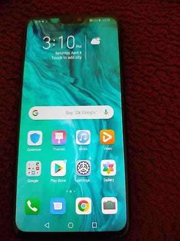 Honor Android pametni telefon - Ekran sa urezom (notch) i kompletnim