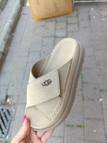c a papuce: Modne papuče, UGG, 41 — 3