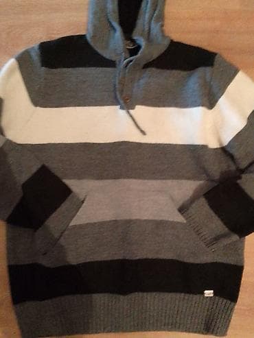 Jackets: Muski djemper kao nov obucena svega nekoliko puta za vise informacija — 2