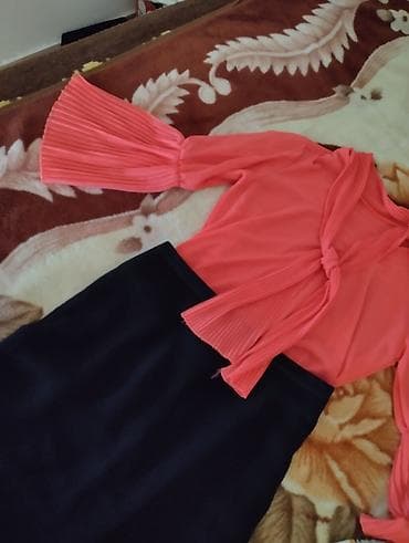 decija trenerka komplet partizan crna reviews: Elegantna kombinacija bluza + suknja - Gornji deo: moderna bluza u — 4