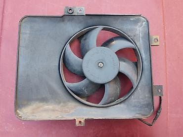 polovni delovi za pezo 307 cacak: Ventilator hladnjaka Lada 112 sa postoljem broj 3. Polovani — 8