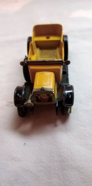 rubi serija sa prevodom na srpski: Matchbox Daimler 1911,za delove 8 cm. England — 2