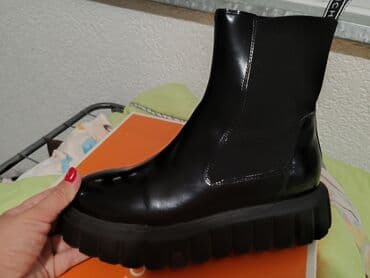 gleznjace sa petom: Crne ženske gležnjače – Chelsea stil sa platformom - Materijal — 2