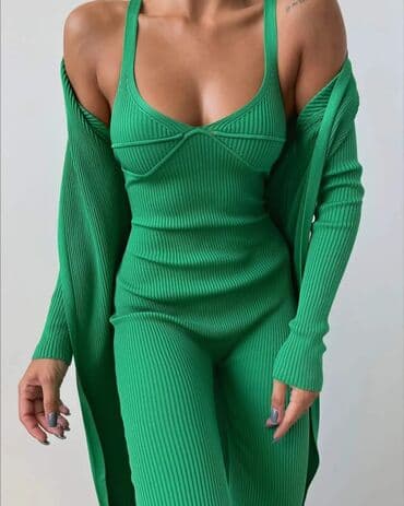 zeleno odelo: 🤎𝐿𝑈𝑋𝑈𝑅𝑌 𝑇𝑊𝑂 𝑃𝐴𝑅𝑇 𝑆𝐸𝑇🤎 𝑉𝑒𝑙𝑖𝑐𝑖𝑛𝑒:𝑈𝑁𝐼(𝑆 𝑀 𝐿 ) 𝐵𝑜𝑗𝑒:Crna Siva i Zelena — 5