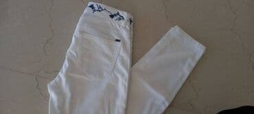 svecane pantalone i tunike: Esprit bele farmerke s. Esprit bele farmerke, sa interesantnim vezom — 6