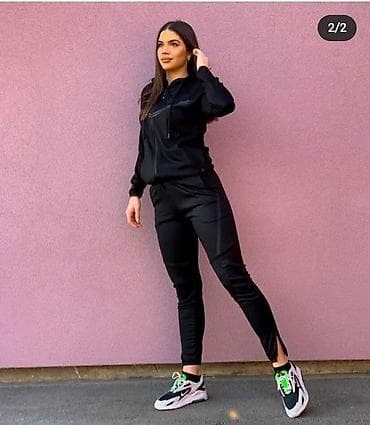 Trenerke: Mokra likra 
m, l, xl, 2xl
3000 din — 1